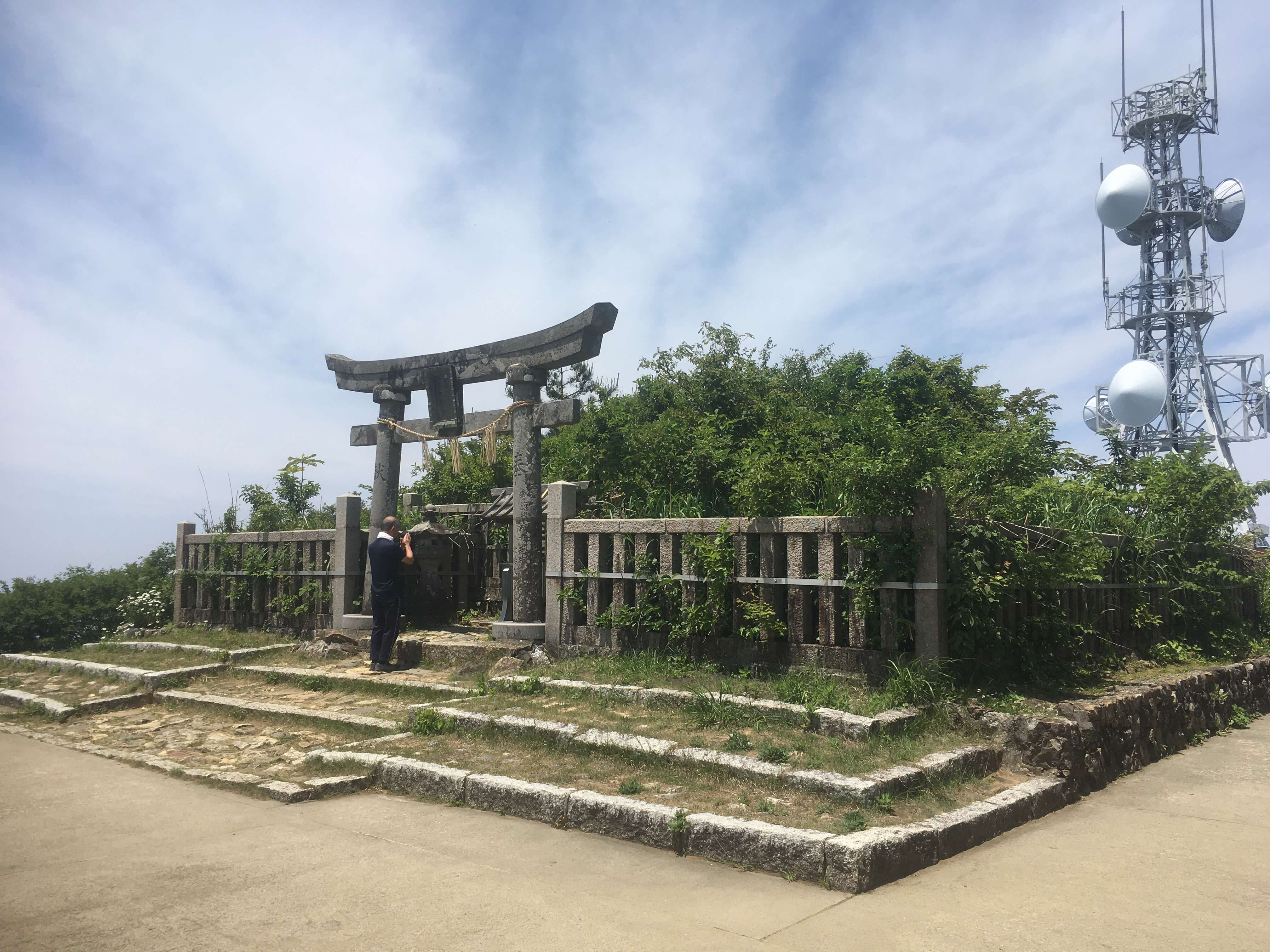 弥彦山