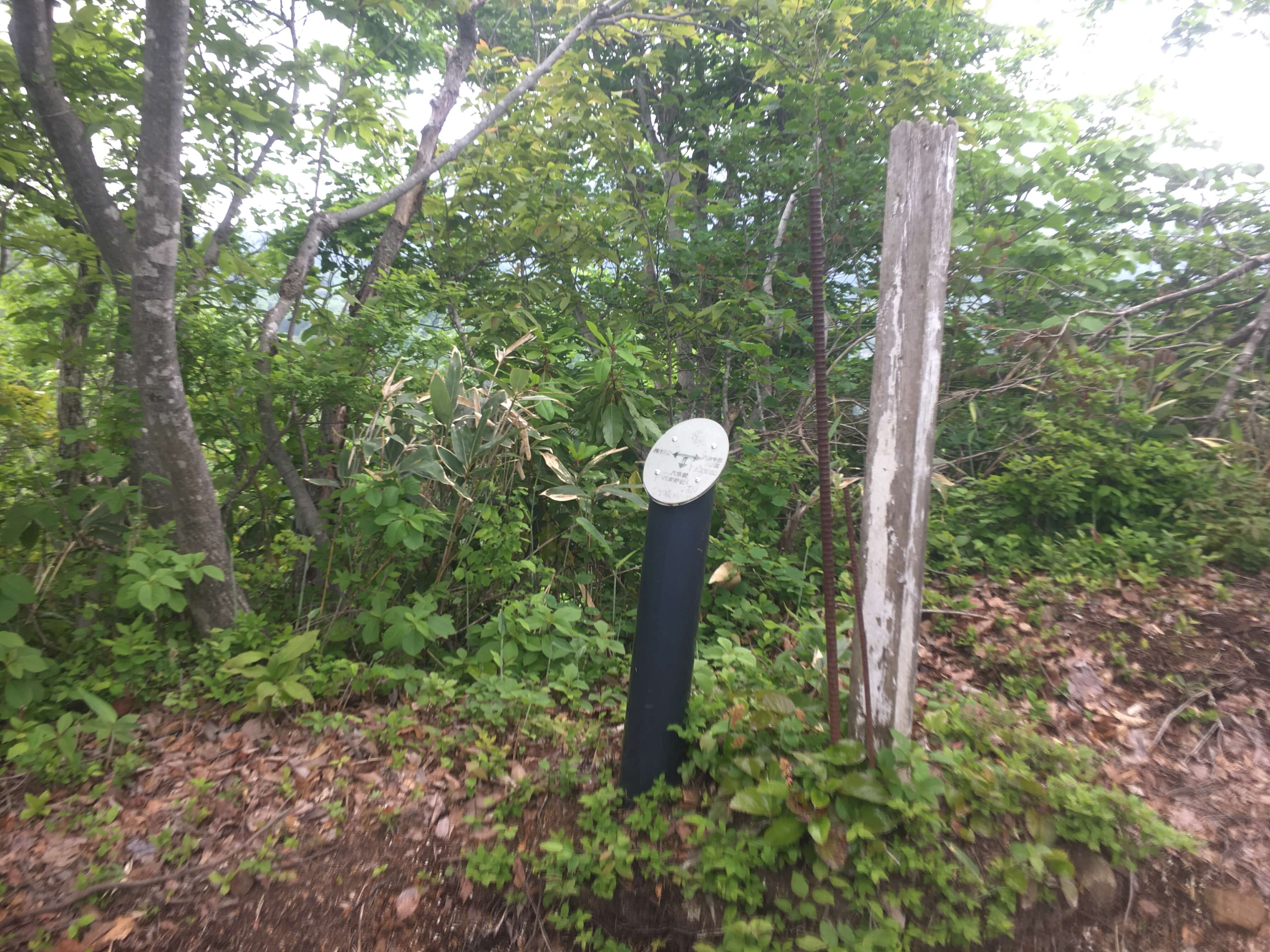 袴腰山