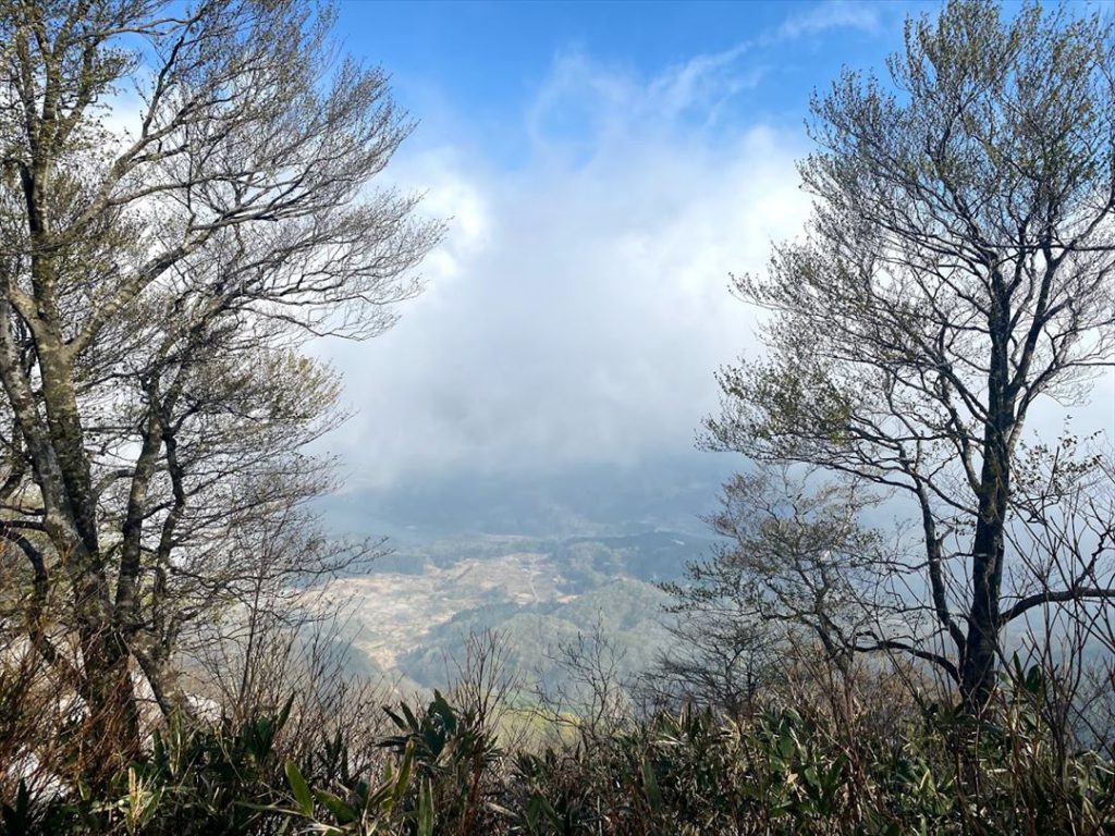 尾神岳