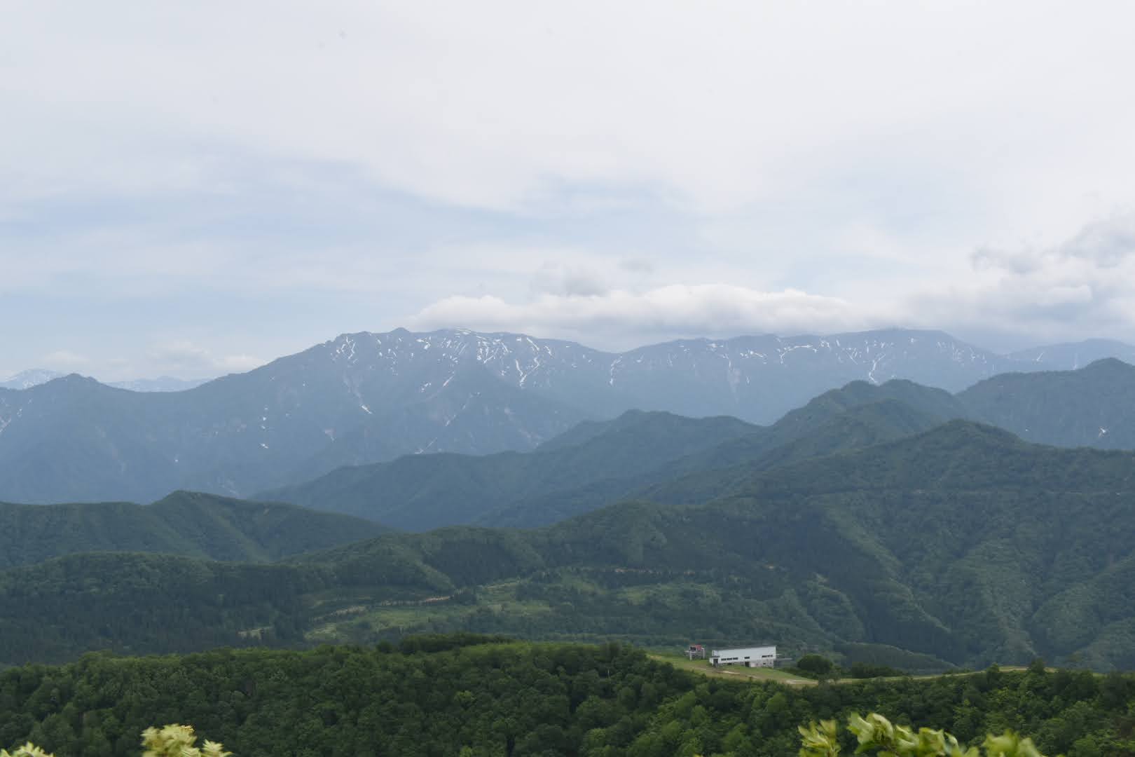 飯士山
